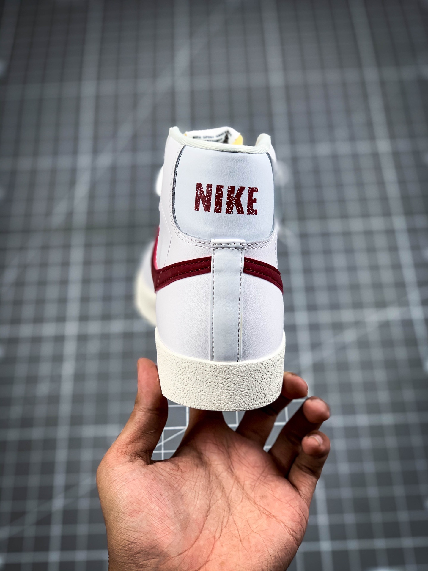 160 公司级耐克Nike Blazer Mid VNTG ‘77 开拓者 复经古典中帮百搭休闲运板动鞋BQ6806-102