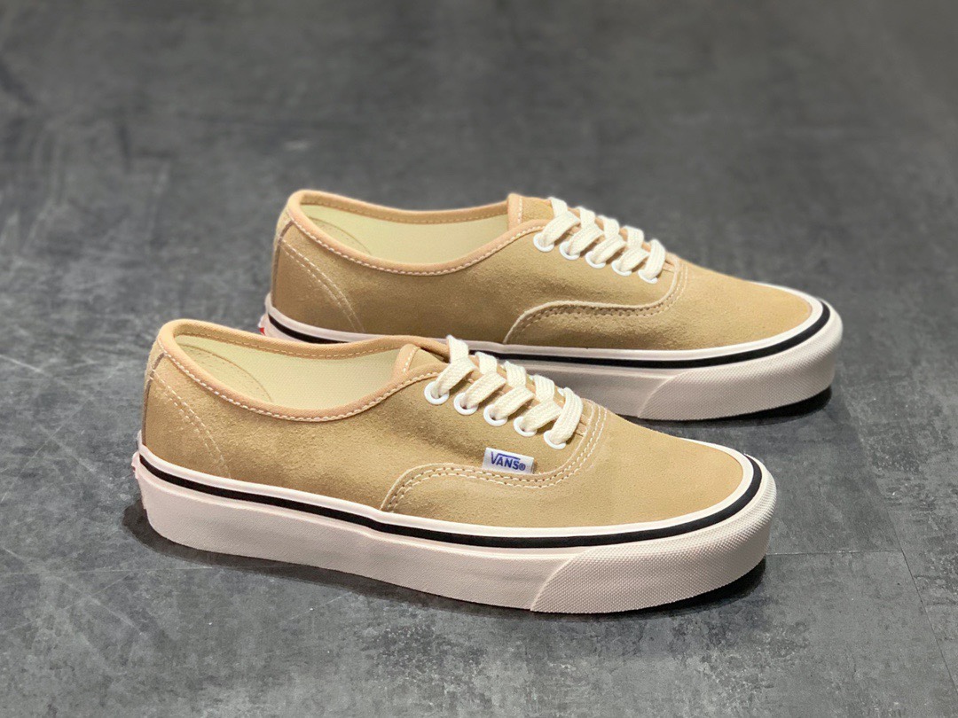 140   秋冬新款Vans Authentic  安纳海姆麂皮系列 硫化板鞋