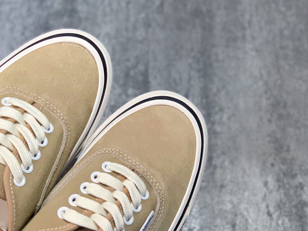 140   秋冬新款Vans Authentic  安纳海姆麂皮系列 硫化板鞋