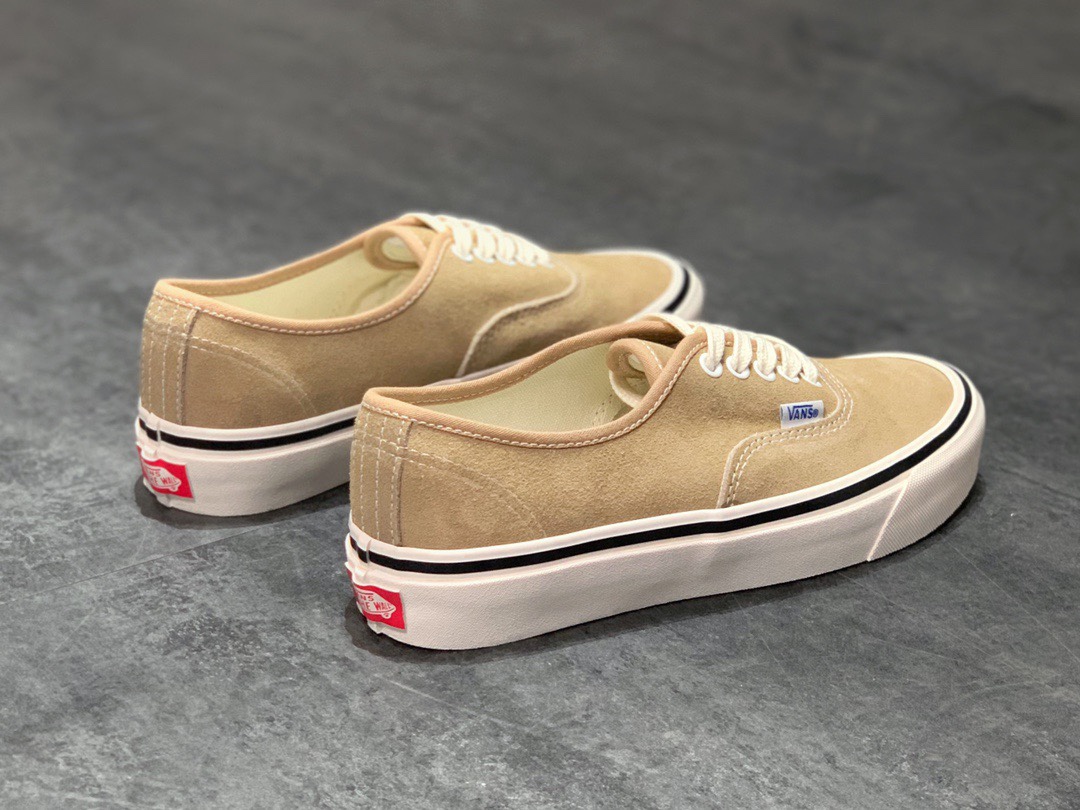 140   秋冬新款Vans Authentic  安纳海姆麂皮系列 硫化板鞋
