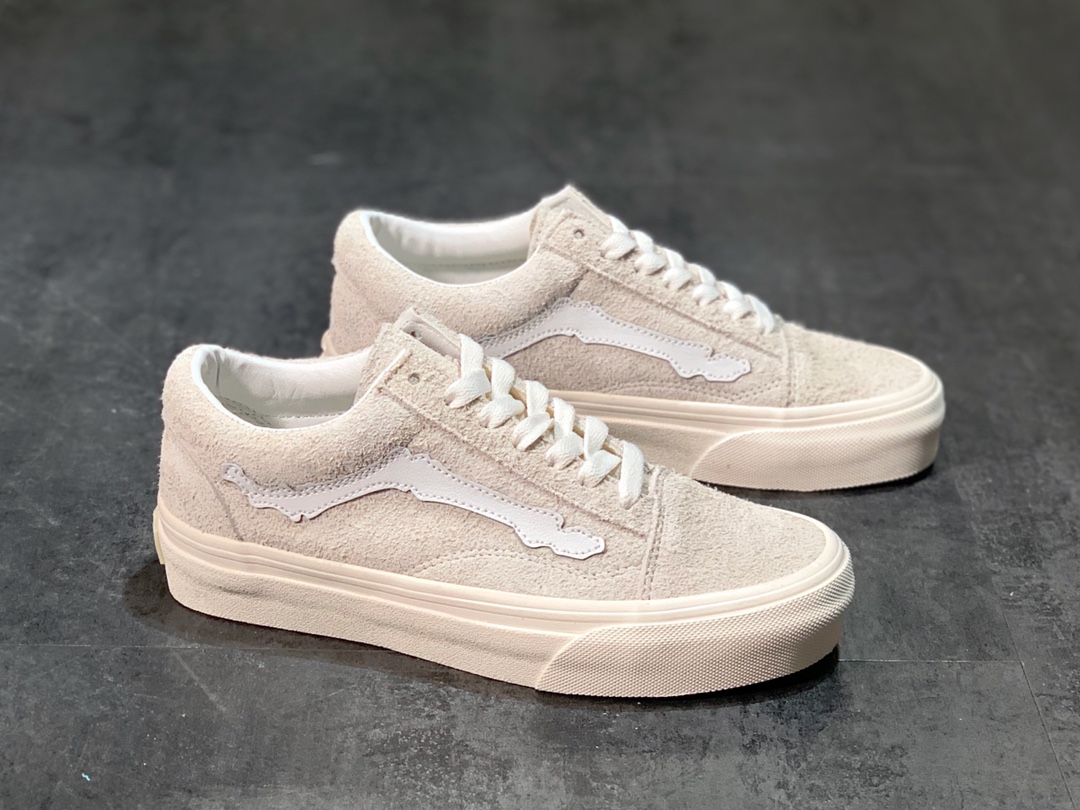 150 Blends联名Vans Old Skool ComfyCush 黑白麂皮骨头图案帆布鞋
