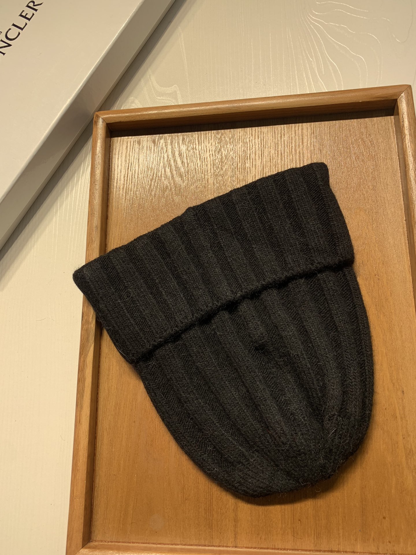 🌹。蒙口。【羊毛单帽】客供小羊毛！珍贵典藏的灵魂帽子！客供色纱.每个颜色都非常好看！经典！手感软腻.70