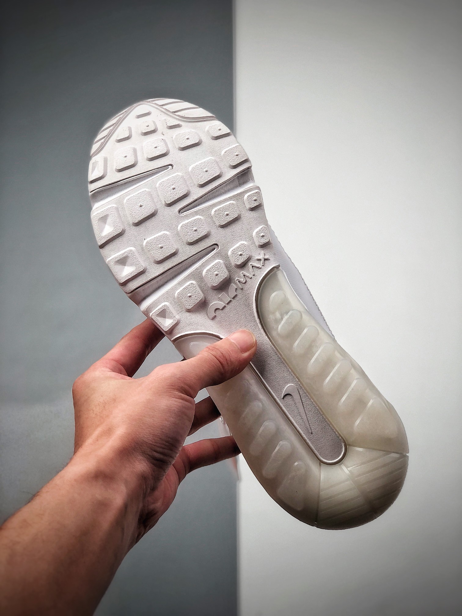 180 耐克AirMax2090 CK2612-101