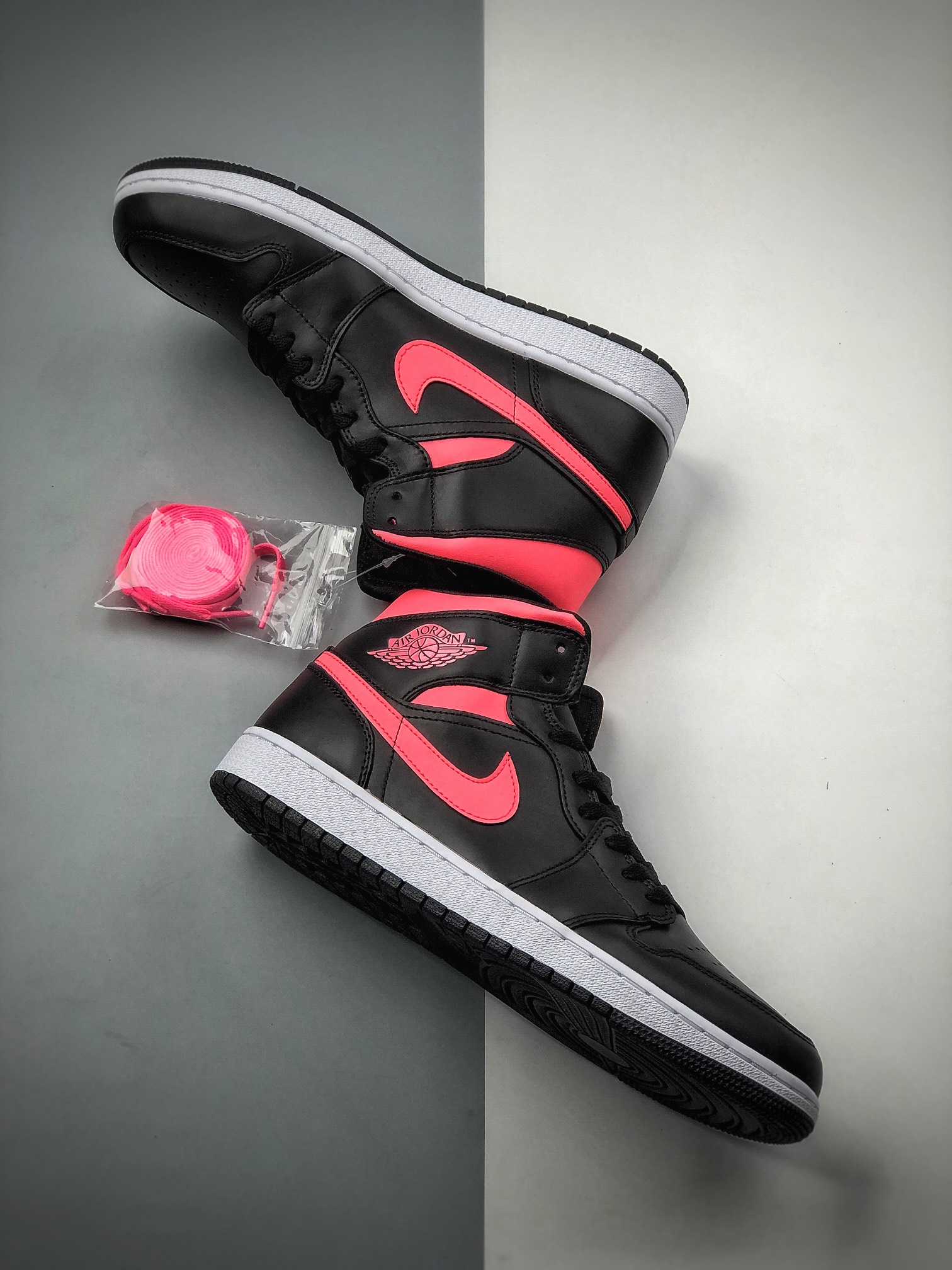 240  乔1 Air Jordan 1 Mid AJ1 乔1中帮 BQ6472-004
