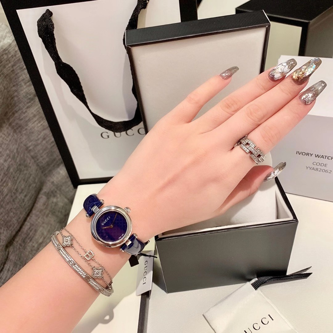 Gucci 古驰DIAMANTISSIMA系列YA141512女士腕表 直径32mm 如果今天的阳光 停止了它耀眼的光芒