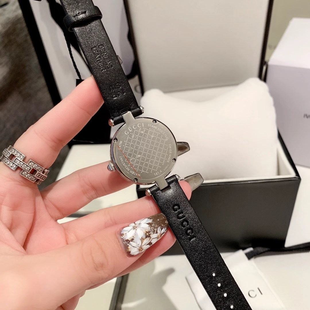 Gucci 古驰DIAMANTISSIMA系列YA141512女士腕表 直径32mm 如果今天的阳光 停止了它耀眼的光芒