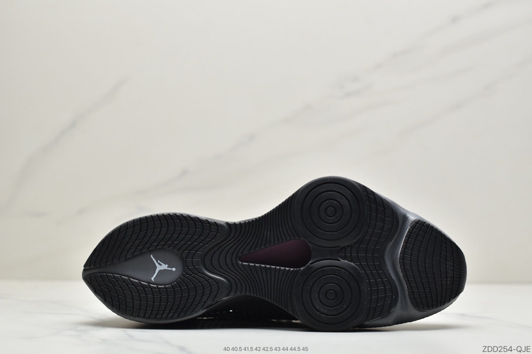220 公司级乔丹 AJ 酷似马拉松 蝉翼跑鞋Jordan Air zoom renegade 全新蝉翼跑鞋 CZ3957-001