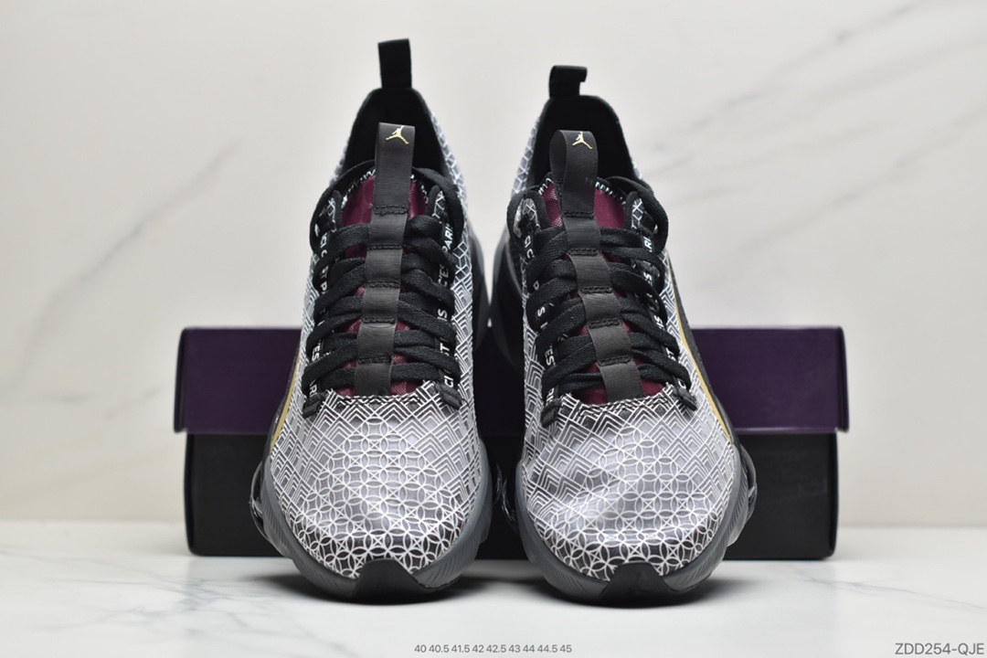 220 公司级乔丹 AJ 酷似马拉松 蝉翼跑鞋Jordan Air zoom renegade 全新蝉翼跑鞋 CZ3957-001