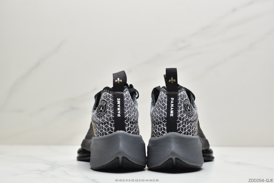 220 公司级乔丹 AJ 酷似马拉松 蝉翼跑鞋Jordan Air zoom renegade 全新蝉翼跑鞋 CZ3957-001
