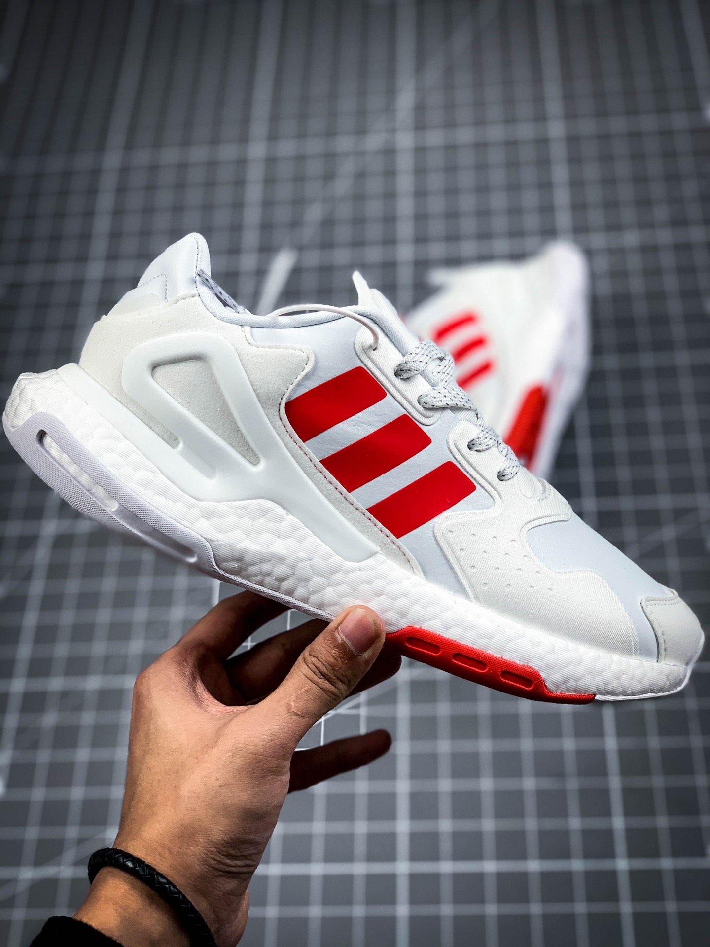 220阿迪达斯adidas三叶草 Originals 2020 Day Jogger Boost 2020版慢跑者系列高弹复古休闲运动跑鞋 FW4819