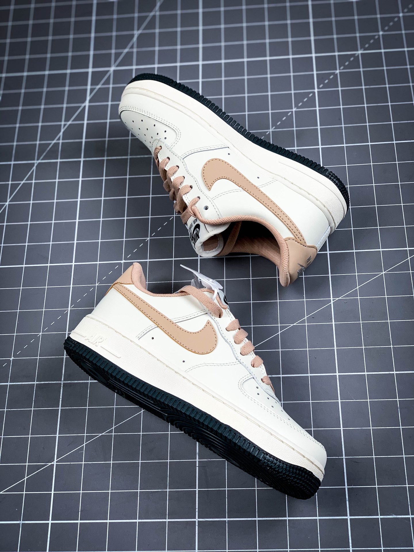 200  耐克 Nike Air Force 1 Low 米棕 空军一号低帮百搭休闲运动板鞋CJ6065-500