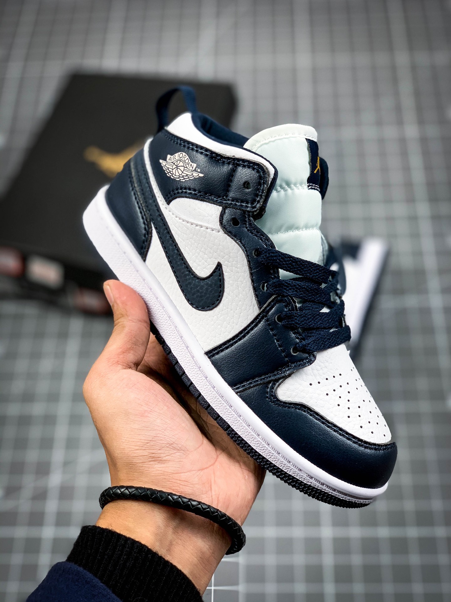 童鞋150  Air  1 Mid AJ1乔1中帮文化篮球鞋 554725-174 男鞋8孔 554724-174