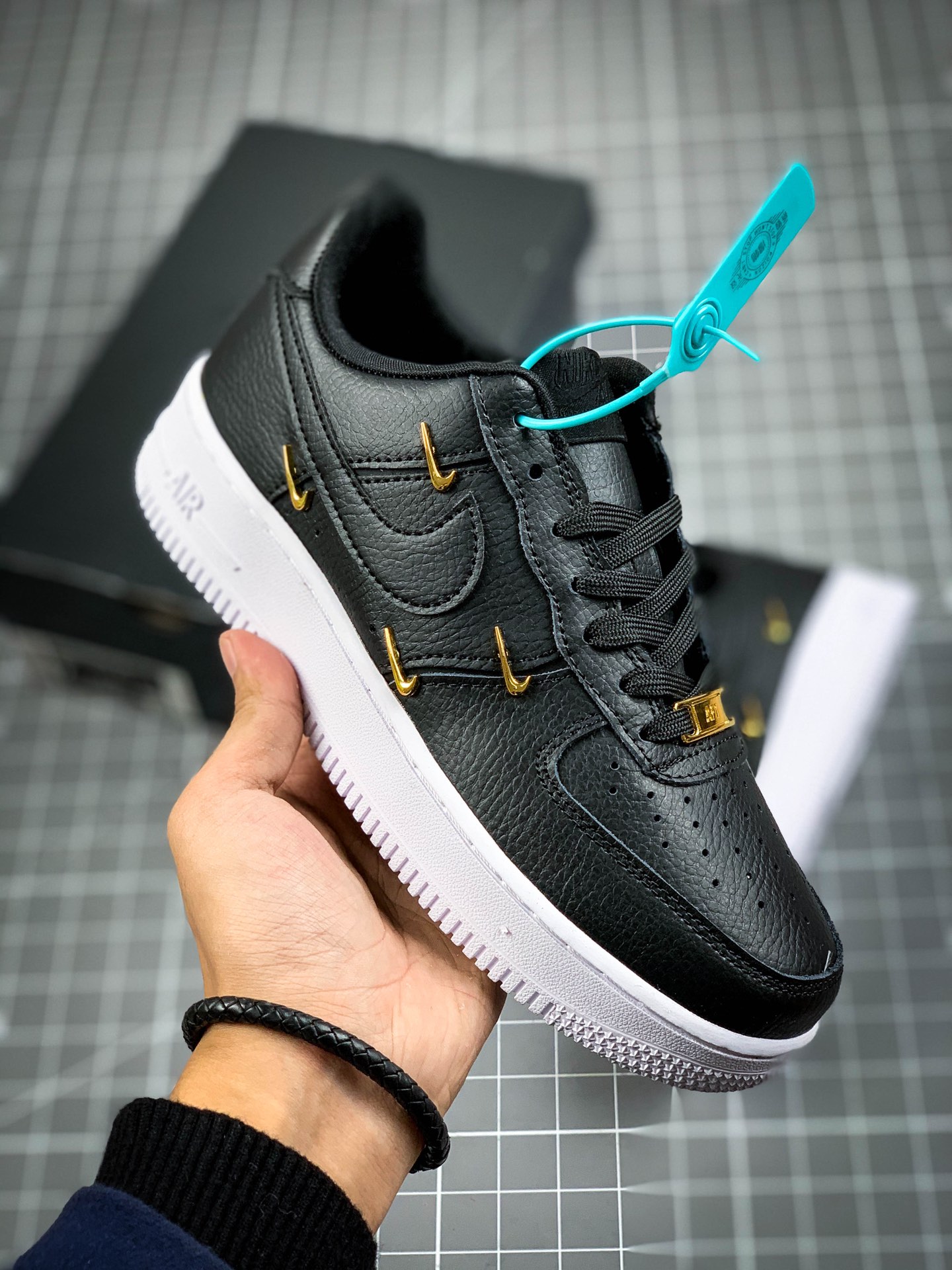 180 Air Force 1 Low ’07 ”All white” “联名小金勾”黑色的空军一号CT1990-101