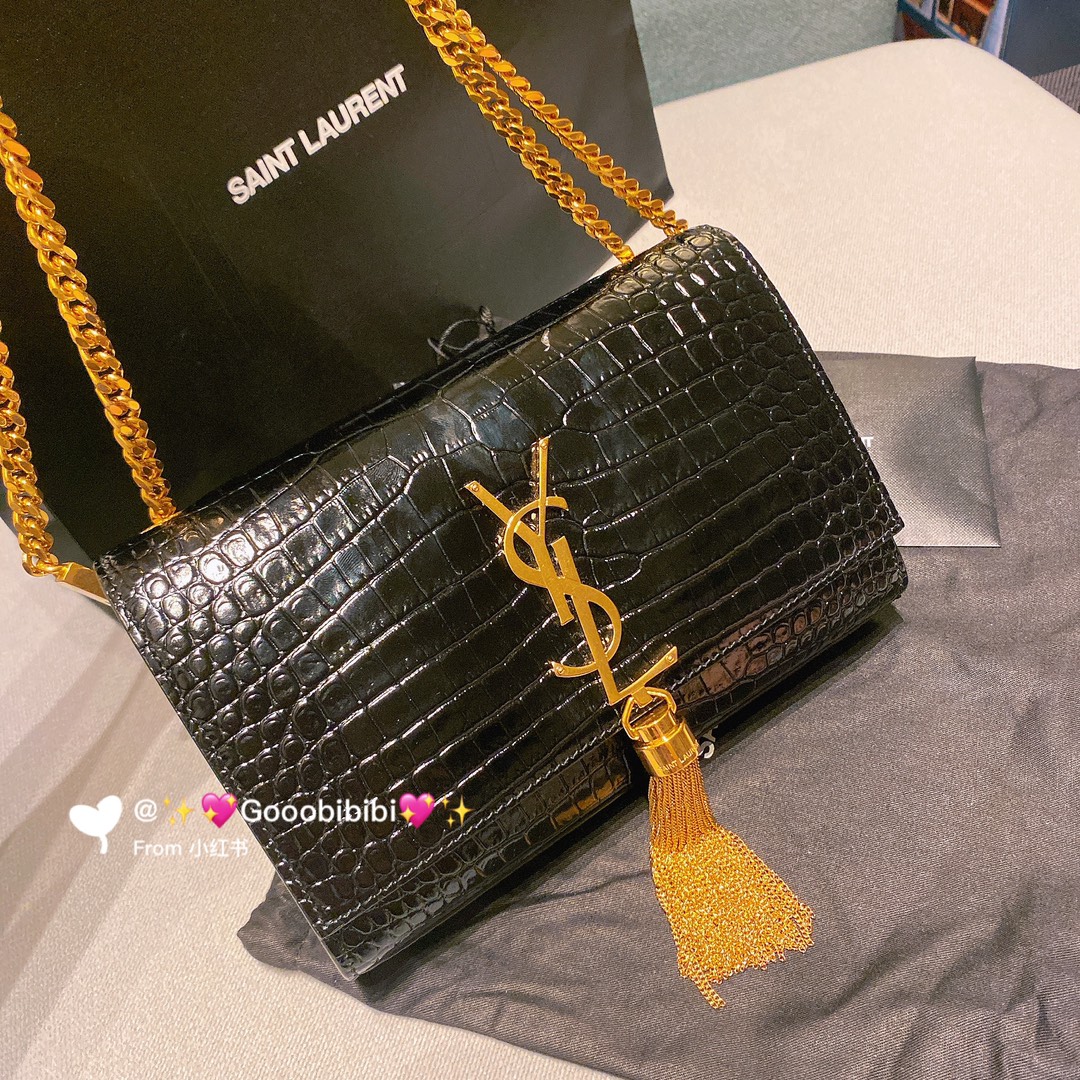 YSL 𝐊𝐚𝐭𝐞 20𝐜𝐦 鳄鱼纹流苏链条包 474366黑色/金扣