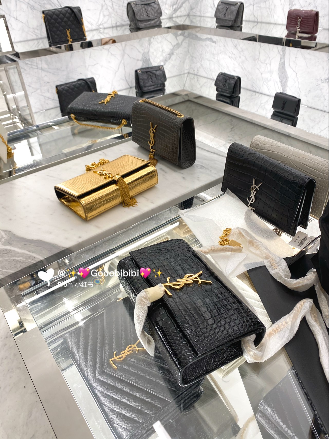 YSL 𝐊𝐚𝐭𝐞 20𝐜𝐦 鳄鱼纹流苏链条包 474366黑色/金扣