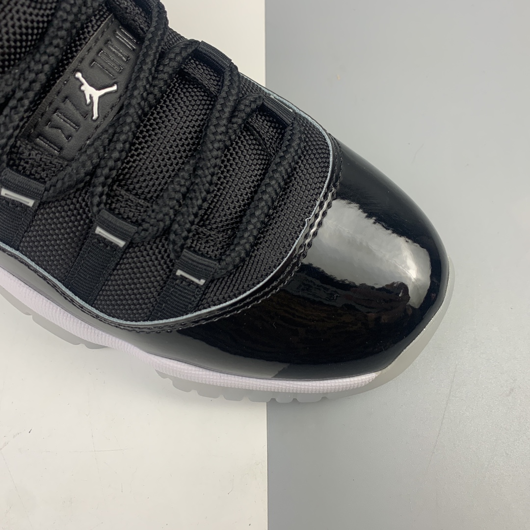 420 ST版本 Air Jordan 11 25th Anniversary”Black Silver Eyelets” 25周年黑白大魔王 CT8012-011