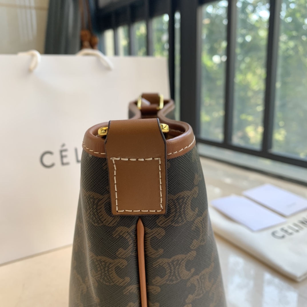 Valextra Classic Handcrafted Luxury Leather Shoulder Bag Ref 5