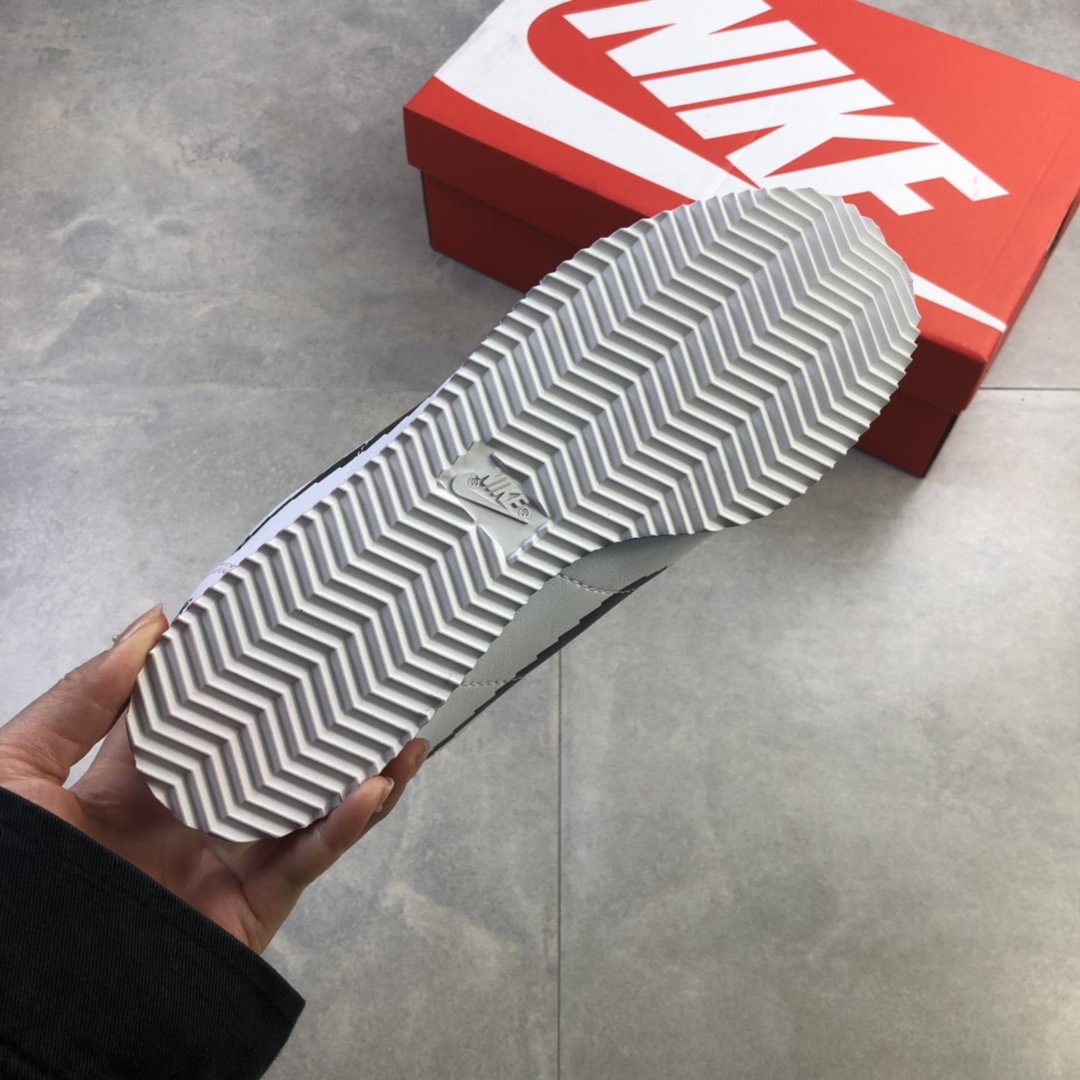 180  Nike Classic Cortez Nylon 耐克阿甘电玩小子典经复古跑鞋 DC3280-101