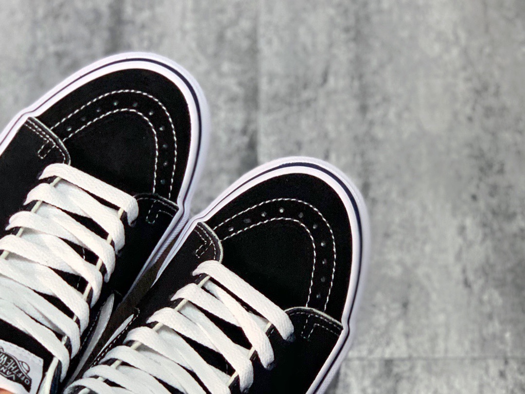 下调140 Vans SK8-Hi 经典高帮系列  黑蓝格子条纹 帆布硫化板鞋