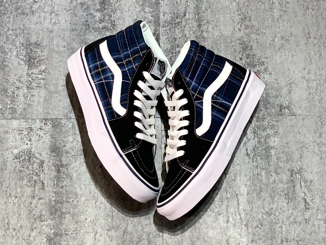 下调140 Vans SK8-Hi 经典高帮系列  黑蓝格子条纹 帆布硫化板鞋
