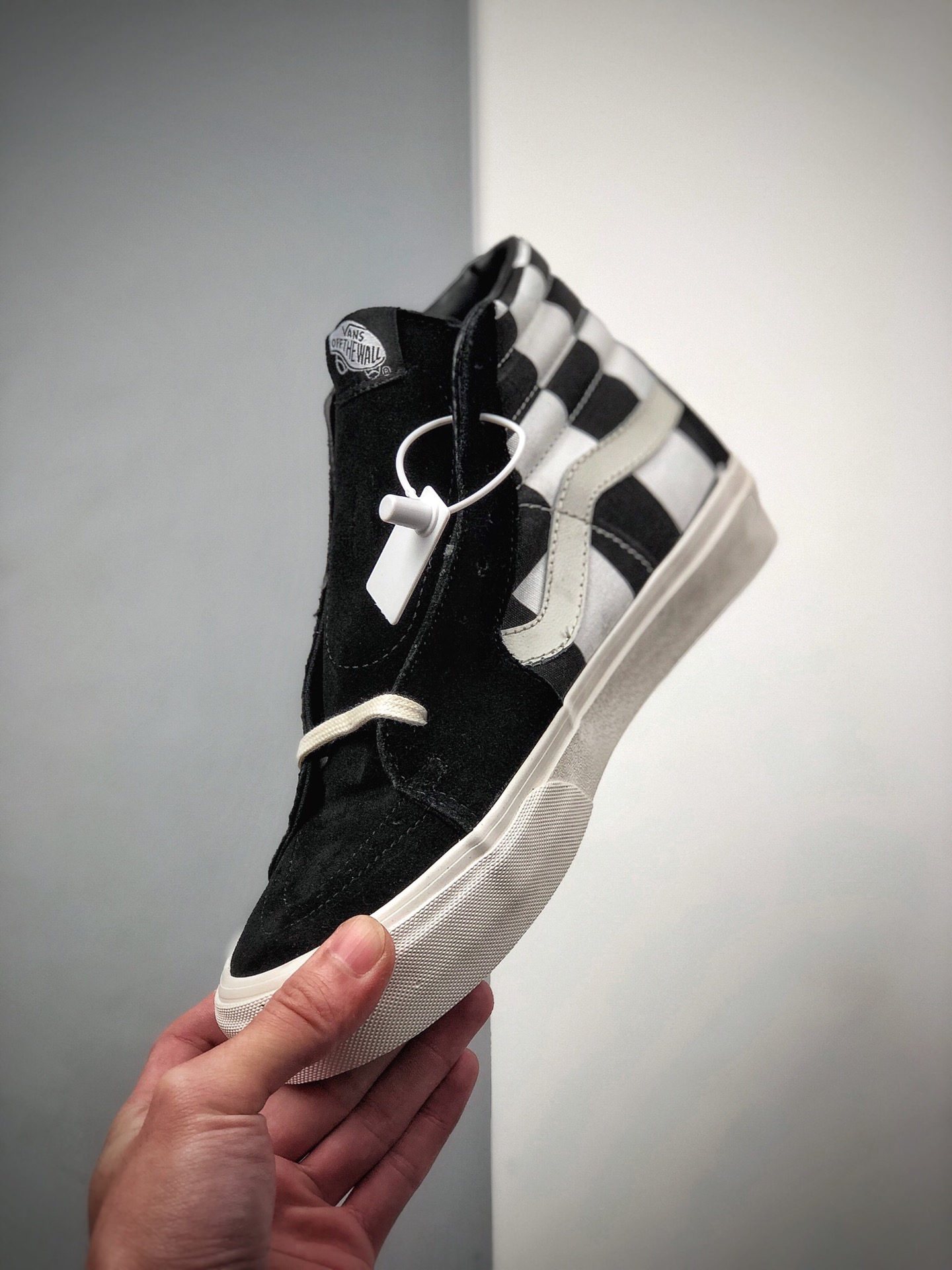 160  硫化真标【VANS范斯高帮SK8-HI黑白色大格子棋盘格拼接情侣款休闲鞋 】型号：SX68