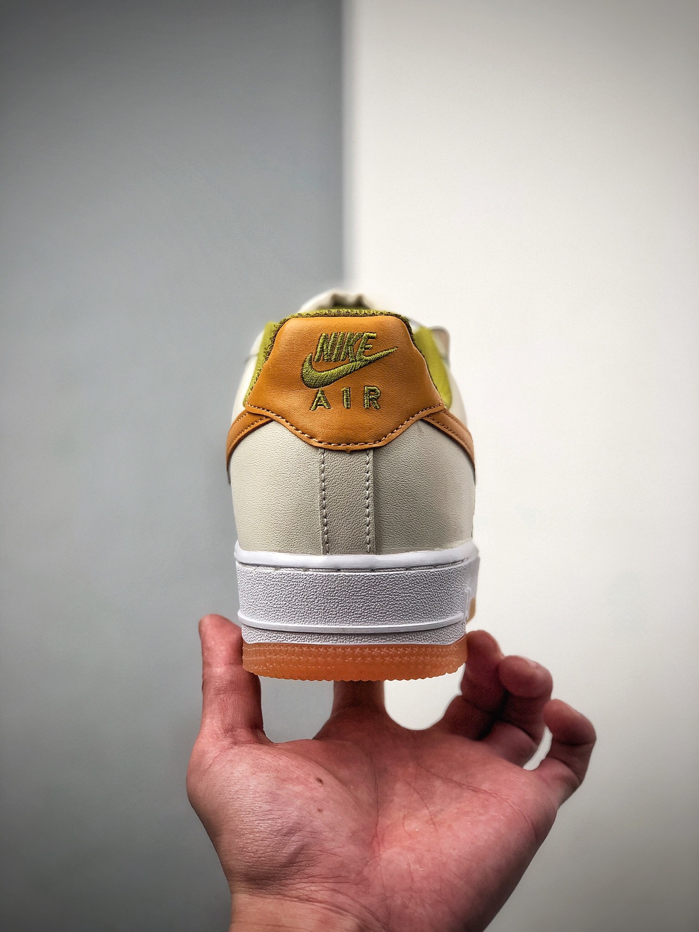 200 NIKE FORCE空军一号运动休闲板鞋 DC1403-100