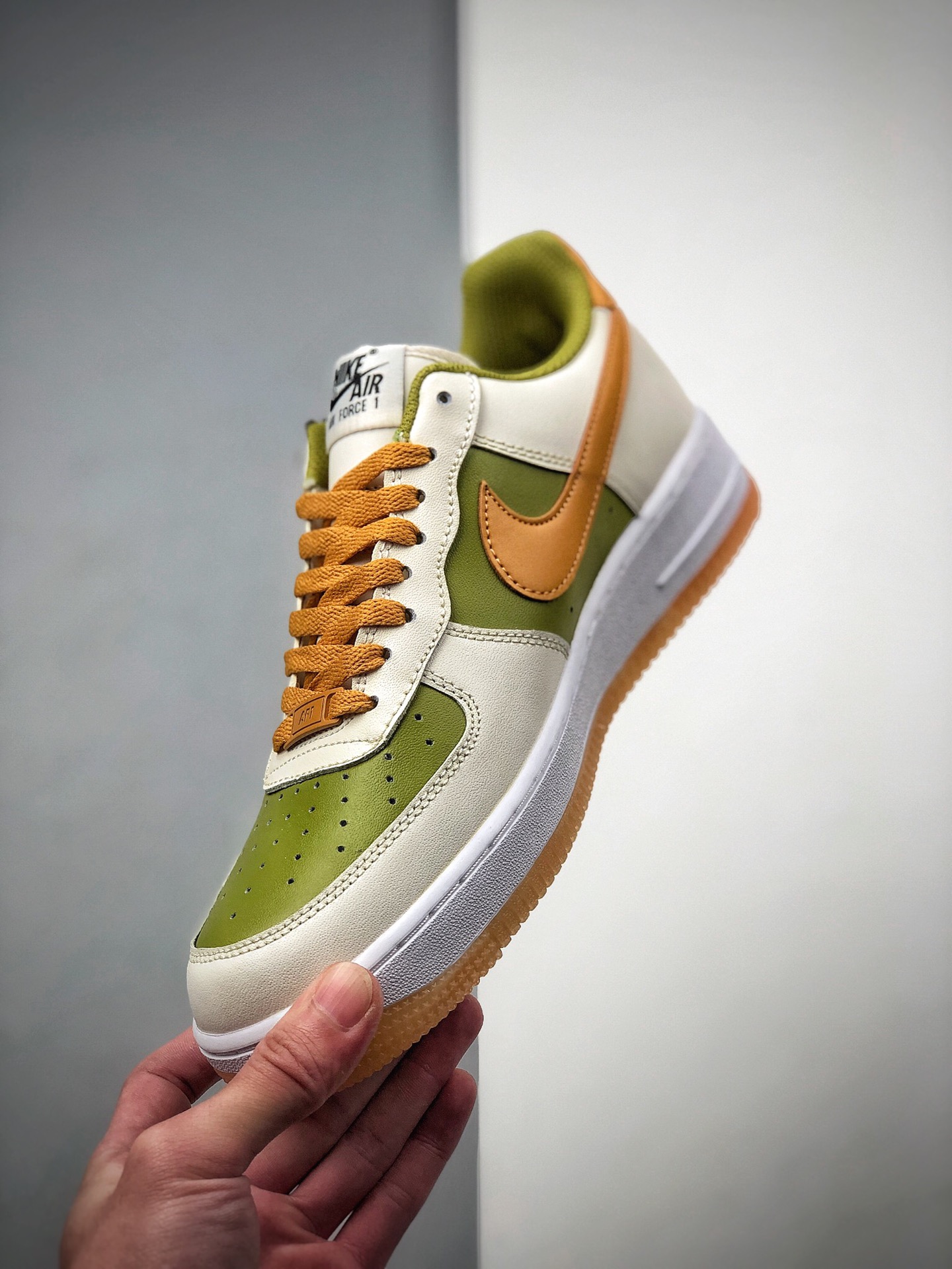 200 NIKE FORCE空军一号运动休闲板鞋 DC1403-100
