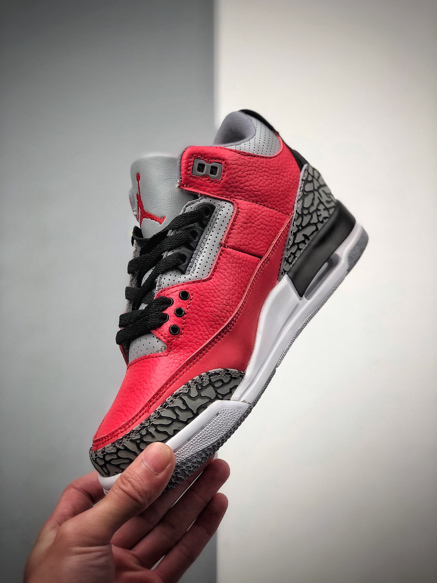 240  Air Jordan 3“Varsity Red” 大红 红水泥 CK5692-600