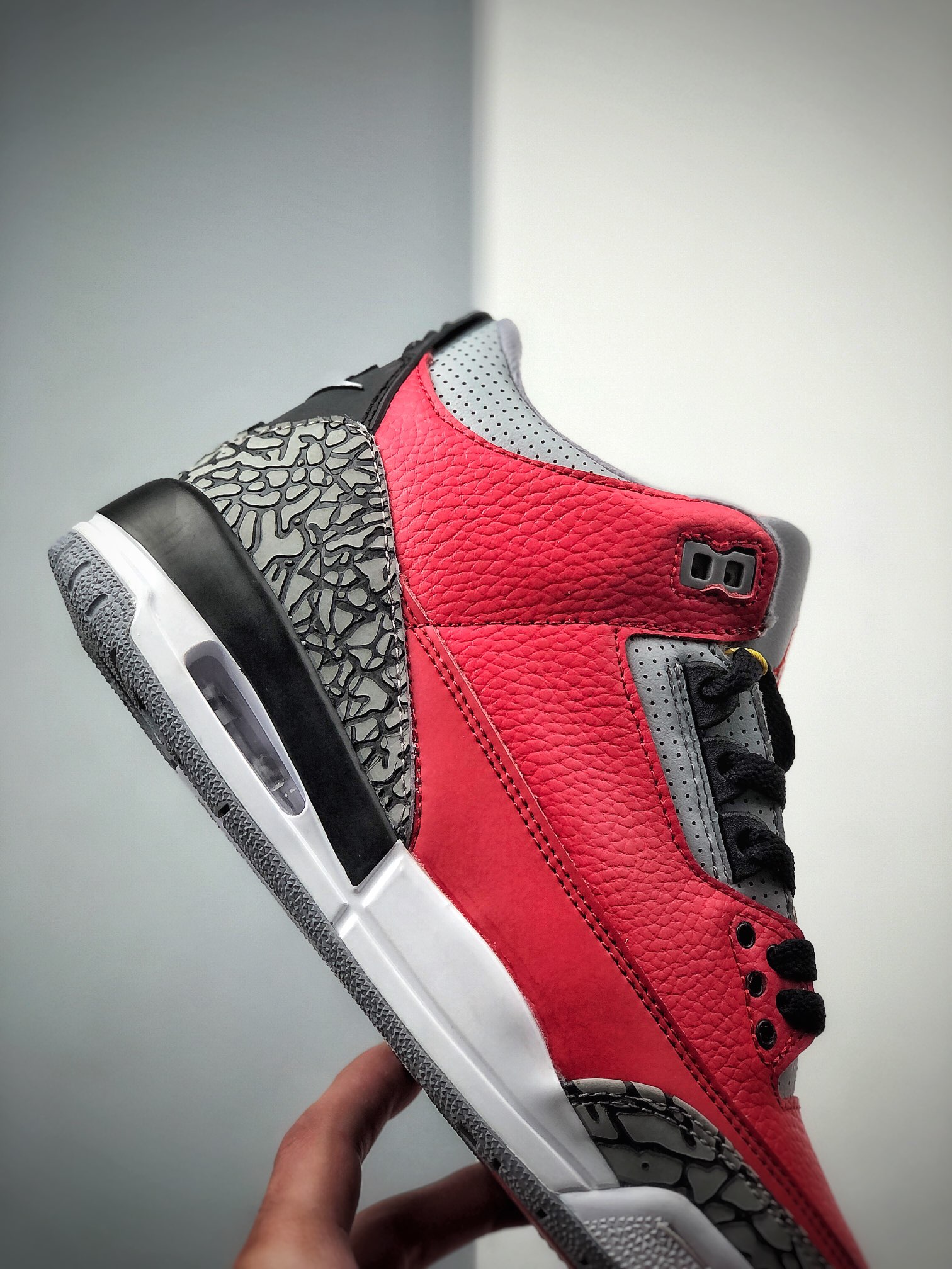 240  Air Jordan 3“Varsity Red” 大红 红水泥 CK5692-600