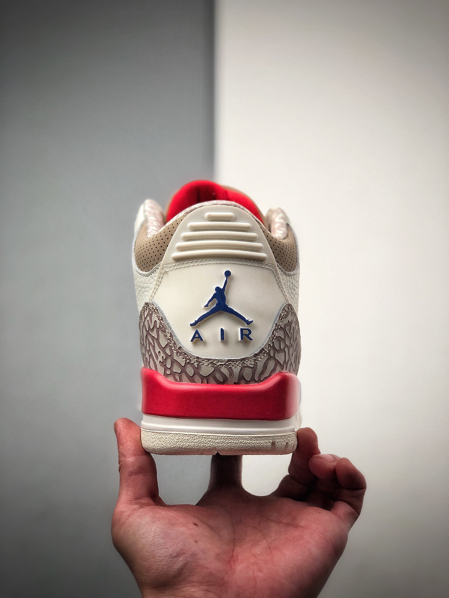 240  Air Jordan 3 Retro “Knicks” 尼克斯 AJ3 乔丹3代 136064-148