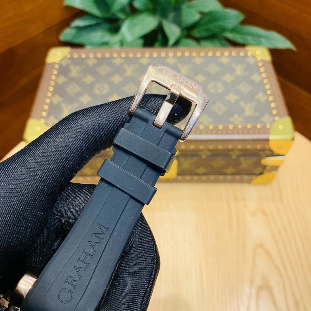 Innovative and Functional Design of GRAHAM Greenham Chronofighter Wristwatch - 图片 9