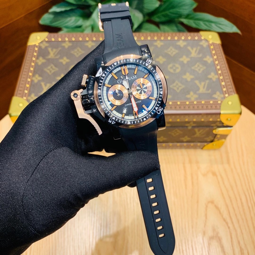 Innovative British Wristwatch: GRAHAM Greenham Chronofighter Series Key Features - 图片 3