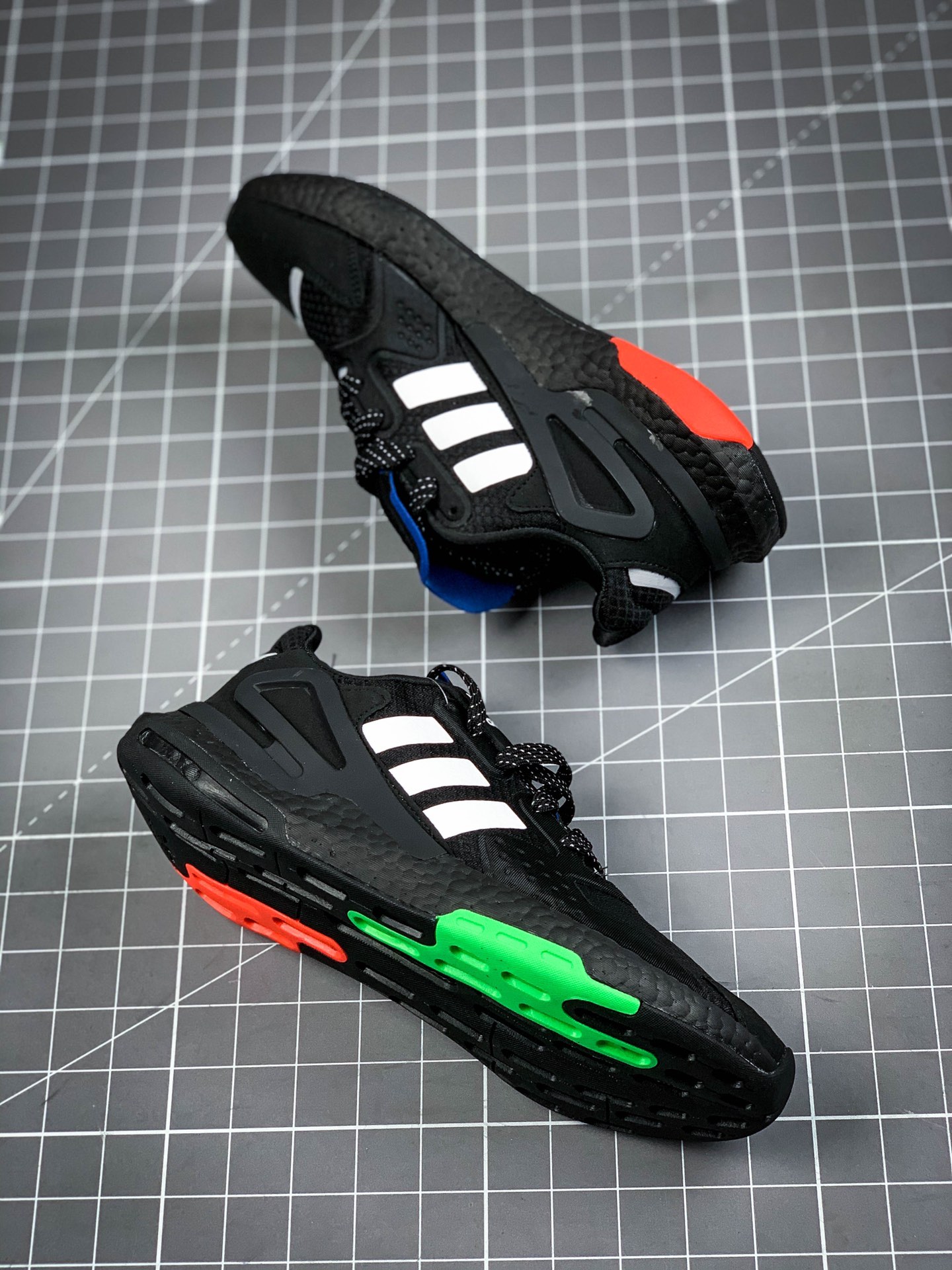 200 Adidas Day Jogger 2020 Boost FW4041