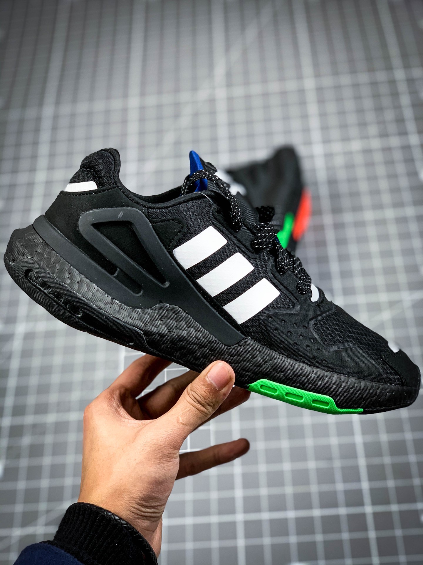 200 Adidas Day Jogger 2020 Boost FW4041