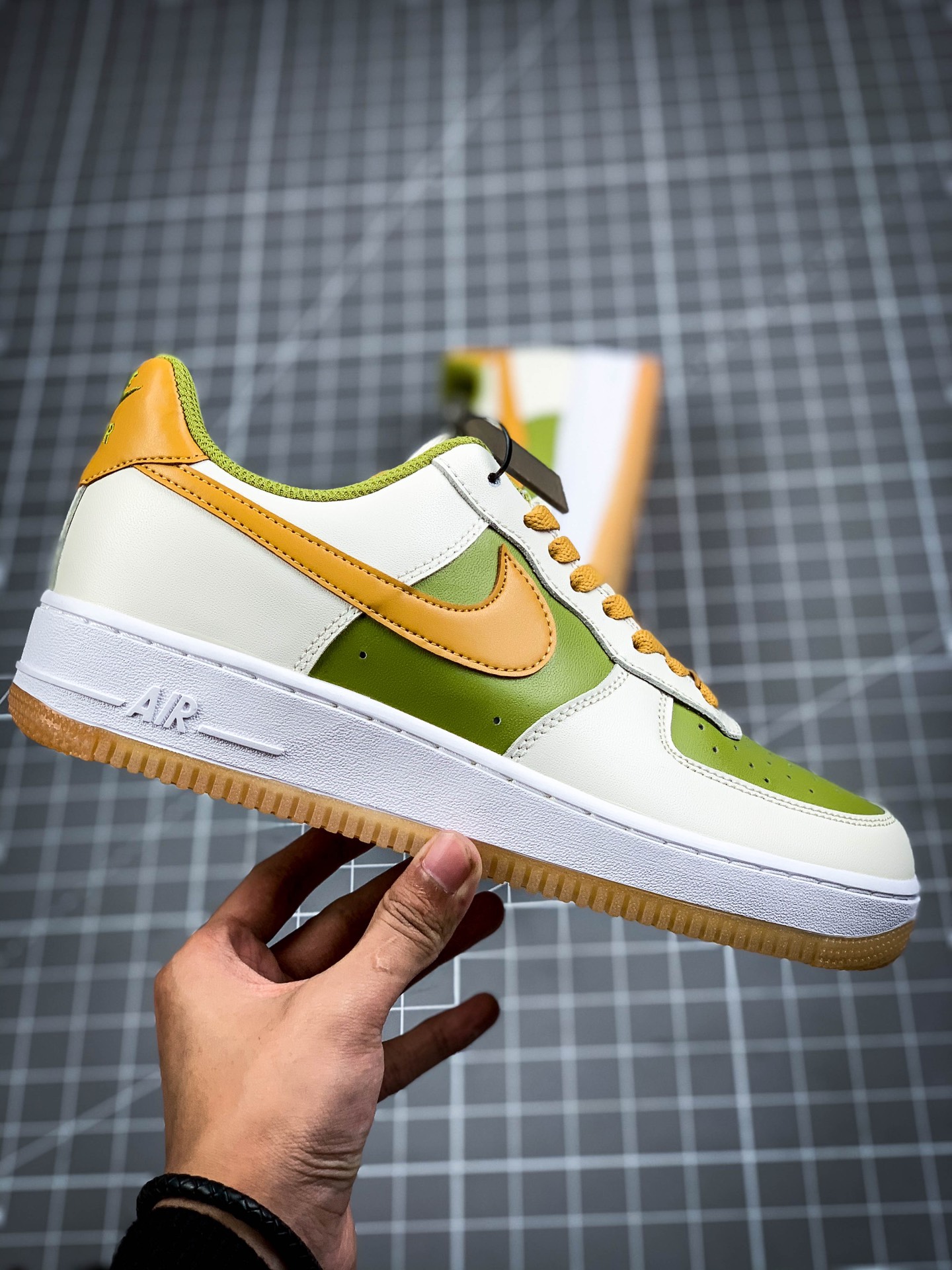 200 NIKE FORCE空军一号运动休闲板鞋 DC1403-001