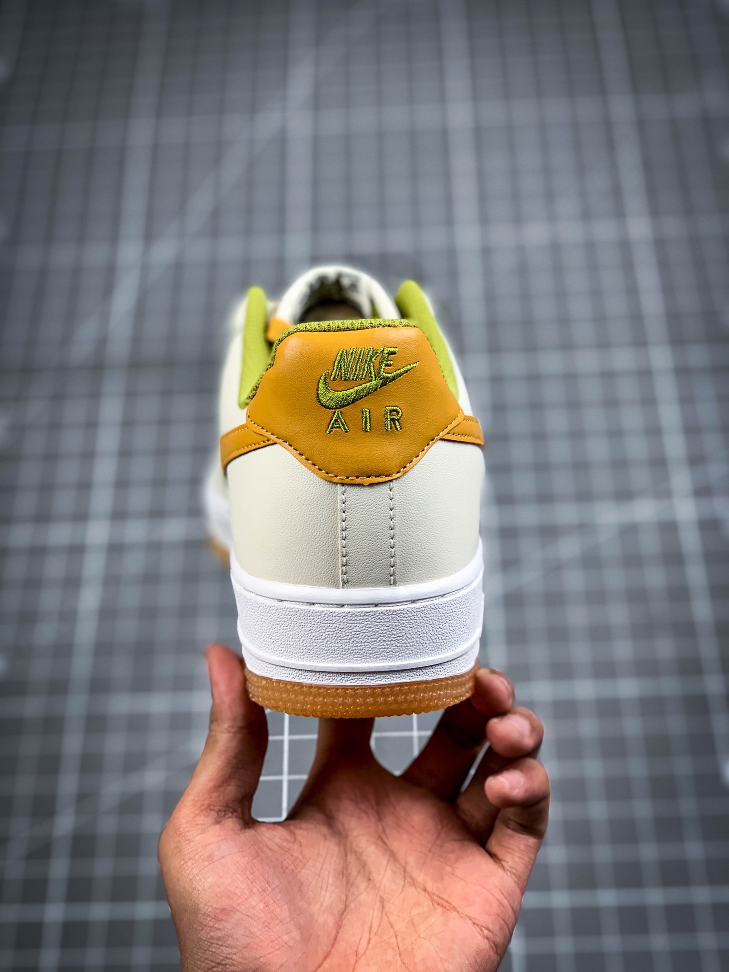 200 NIKE FORCE空军一号运动休闲板鞋 DC1403-001