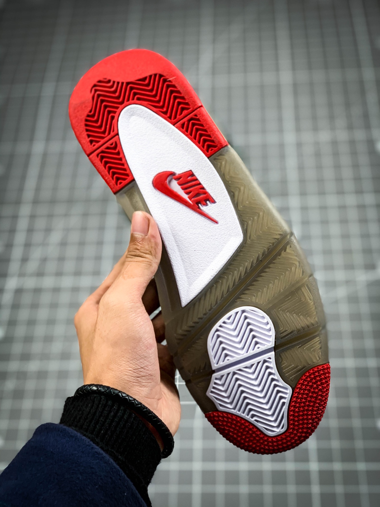 450 OFF-White x Air Jordan 4 ”Bred”OW联名蝉翼黑灰红 CV9388-001