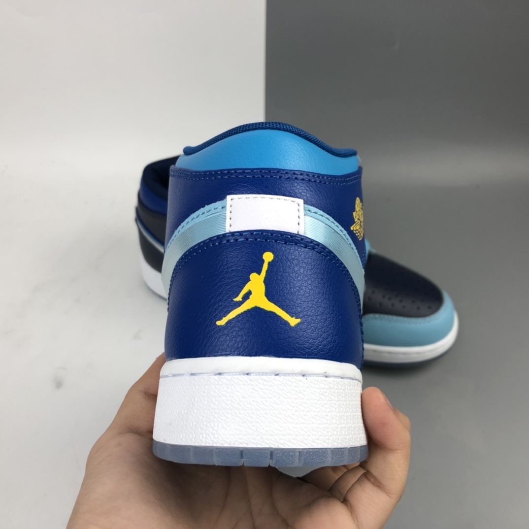 240 Air Jordan 1 Mid Gs FLY 冰蓝鸳鸯 AJ1 乔1 中帮百搭休闲运动板鞋 BV7446-400