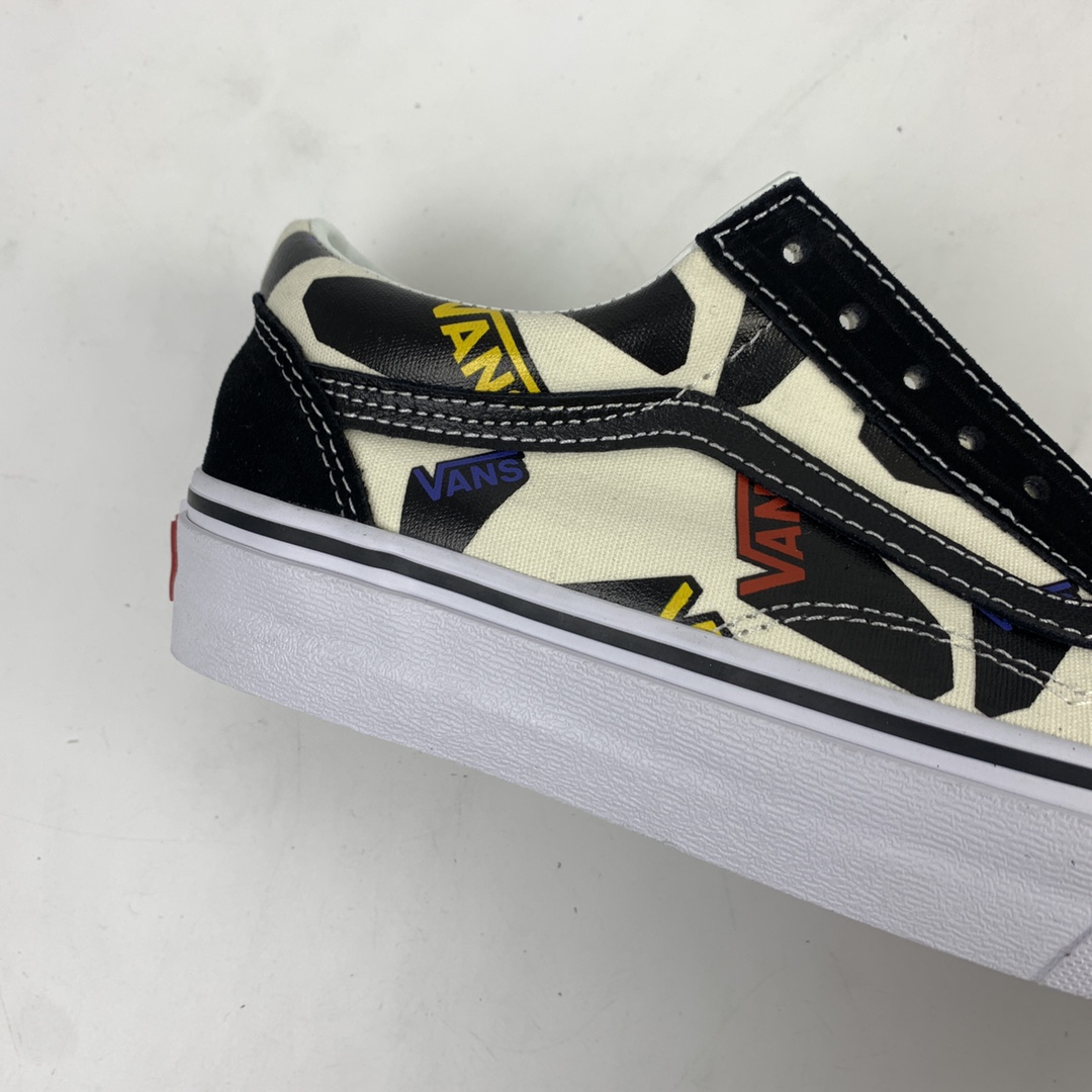 140 Vans Old Skool 新款logo图案低帮休闲板鞋 VN0A4U3B2O8