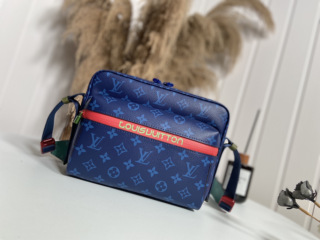 Where to buy Replicas
 Louis Vuitton Messenger Bags Weave Canvas Sweatpants M43829