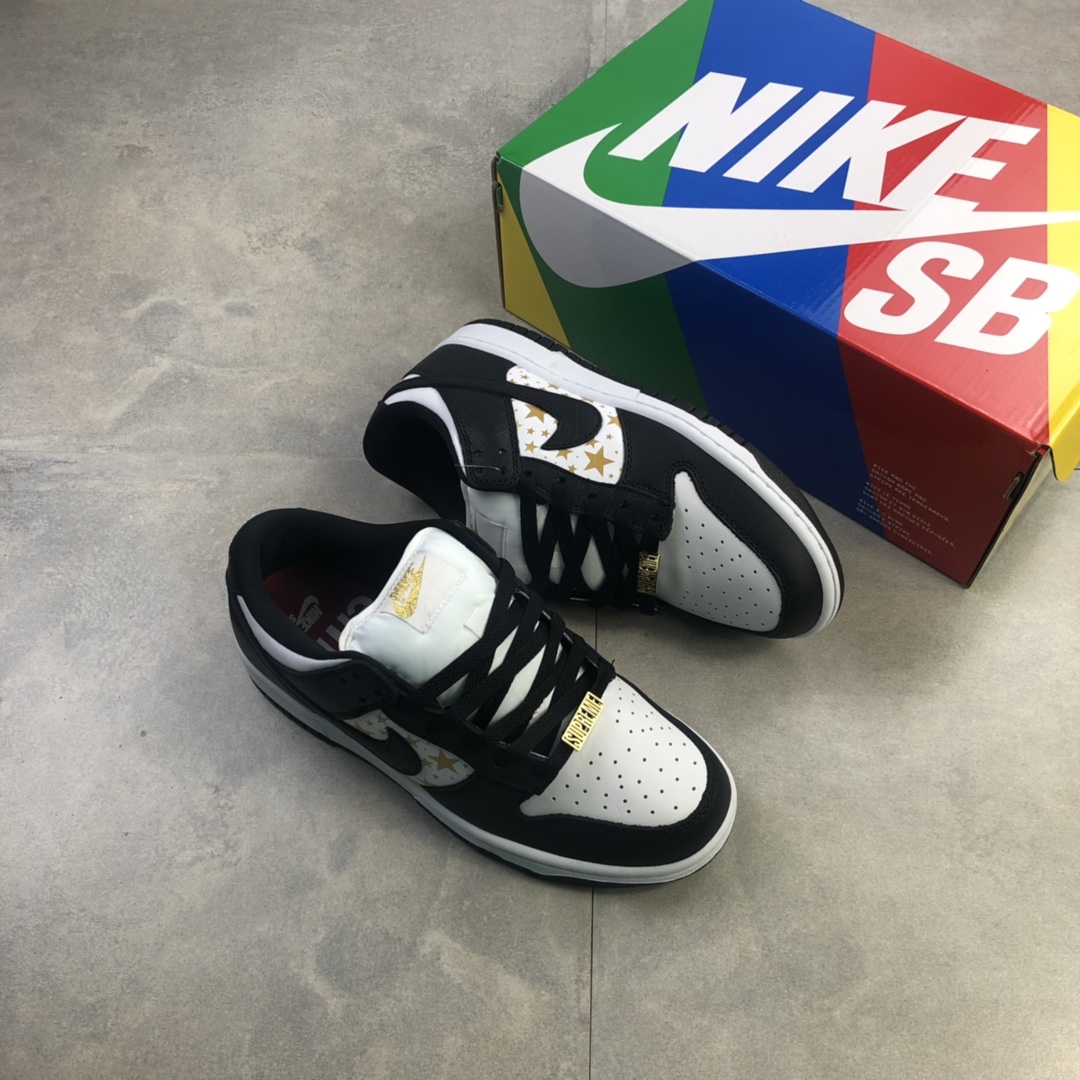 260  Supreme x NikeSB Dunk Low 近日有Supreme x Nike SB Dunk Low 低帮板鞋 DH3228-100
