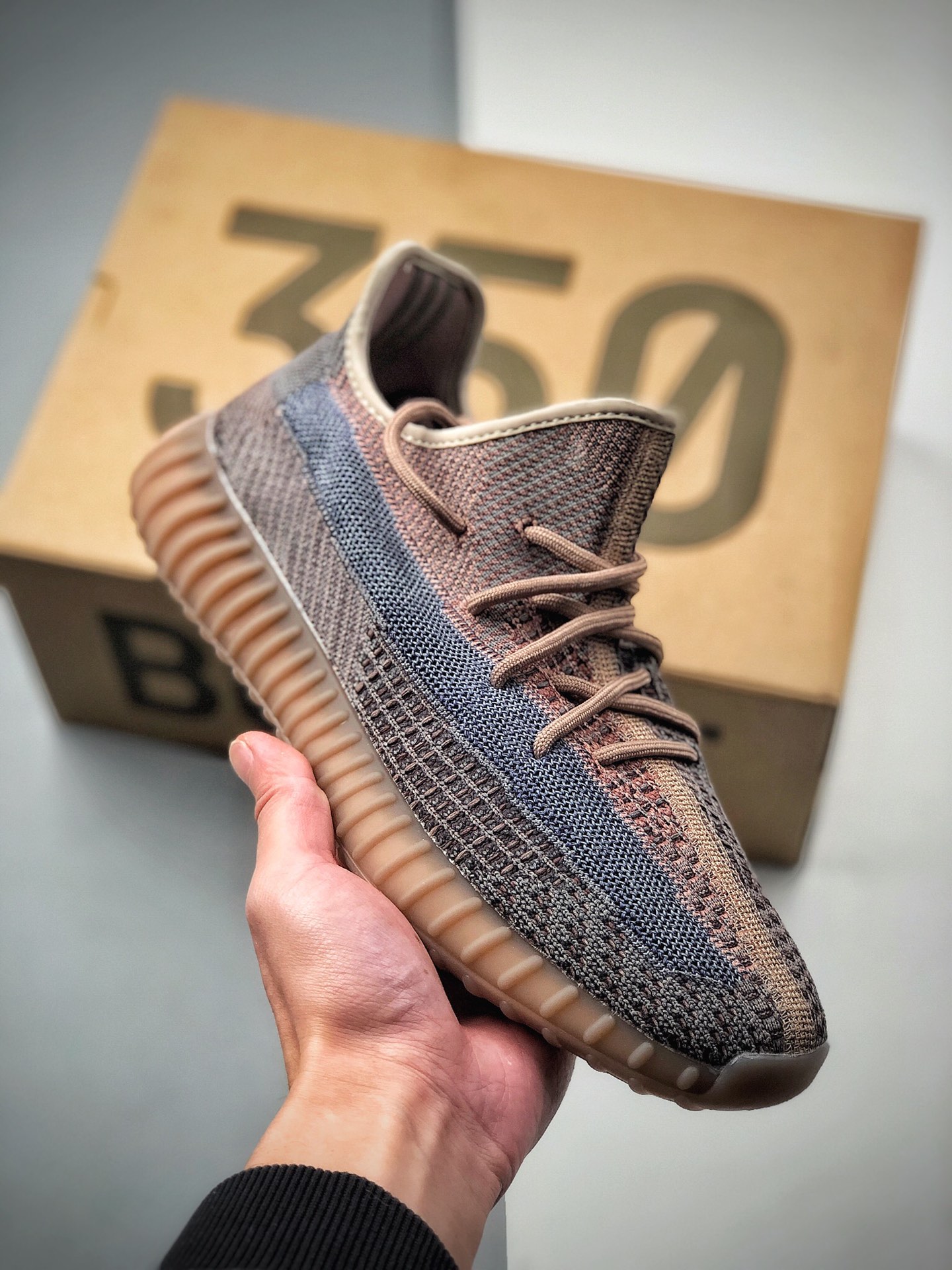 320  Adidas Yeezy Boost 350 V2“Fade”阿迪达斯椰子350二代 镂空褪色蓝棕配色 巴斯夫Boost原底 货号：H02795
