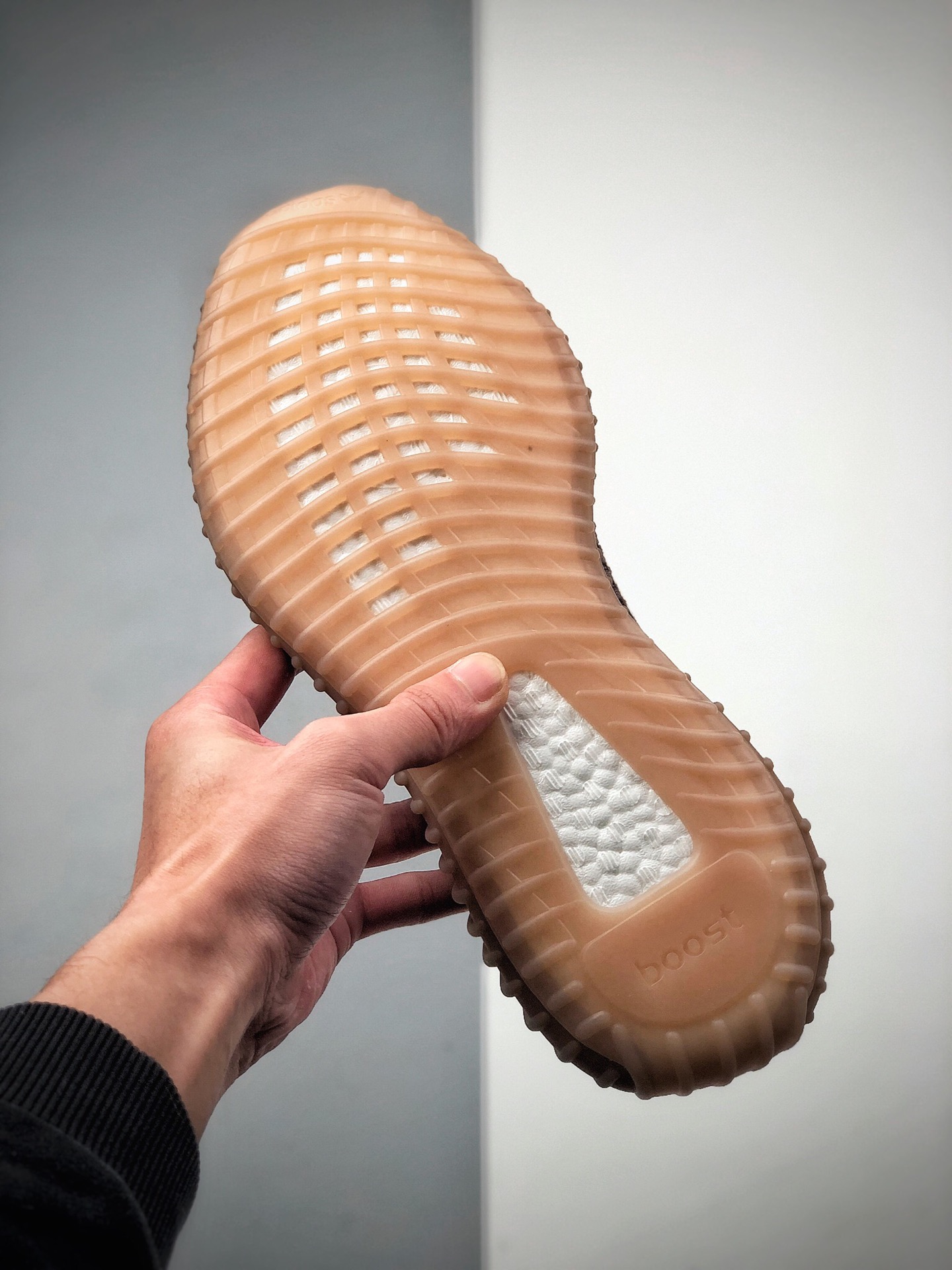 320  Adidas Yeezy Boost 350 V2“Fade”阿迪达斯椰子350二代 镂空褪色蓝棕配色 巴斯夫Boost原底 货号：H02795