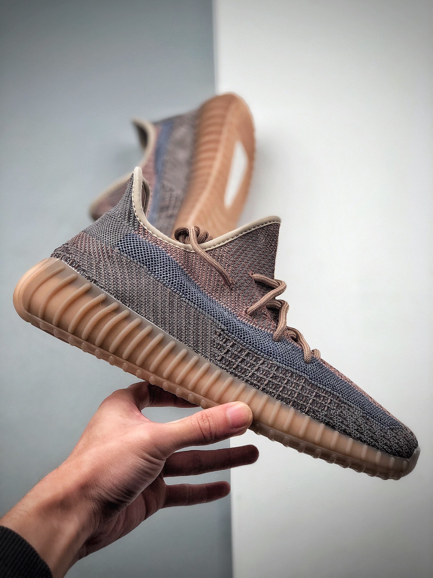 320  Adidas Yeezy Boost 350 V2“Fade”阿迪达斯椰子350二代 镂空褪色蓝棕配色 巴斯夫Boost原底 货号：H02795