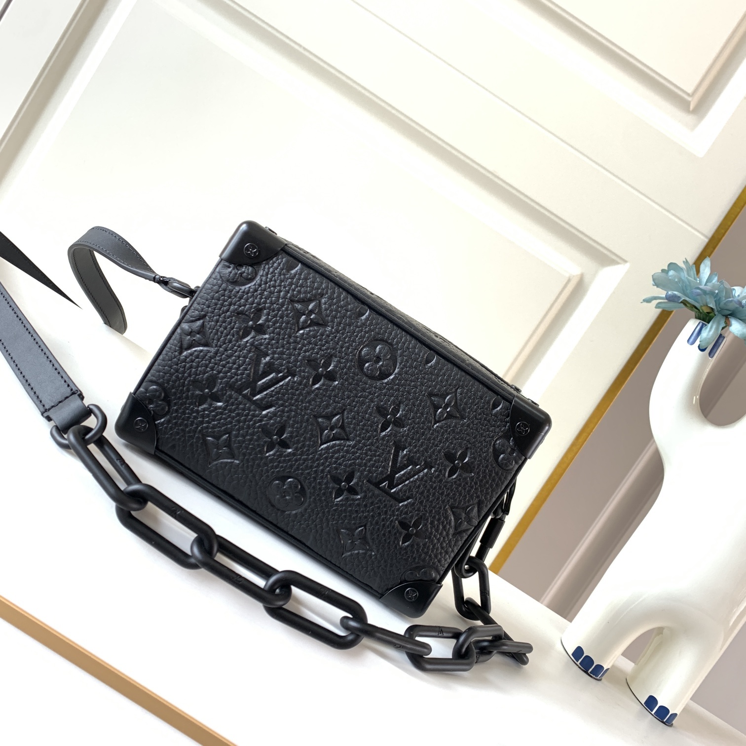 【原厂皮】M55702 黑色（动态芯片版）皮料是正品法国A级品质、手工 油边细非节常精致 尺寸18.5x