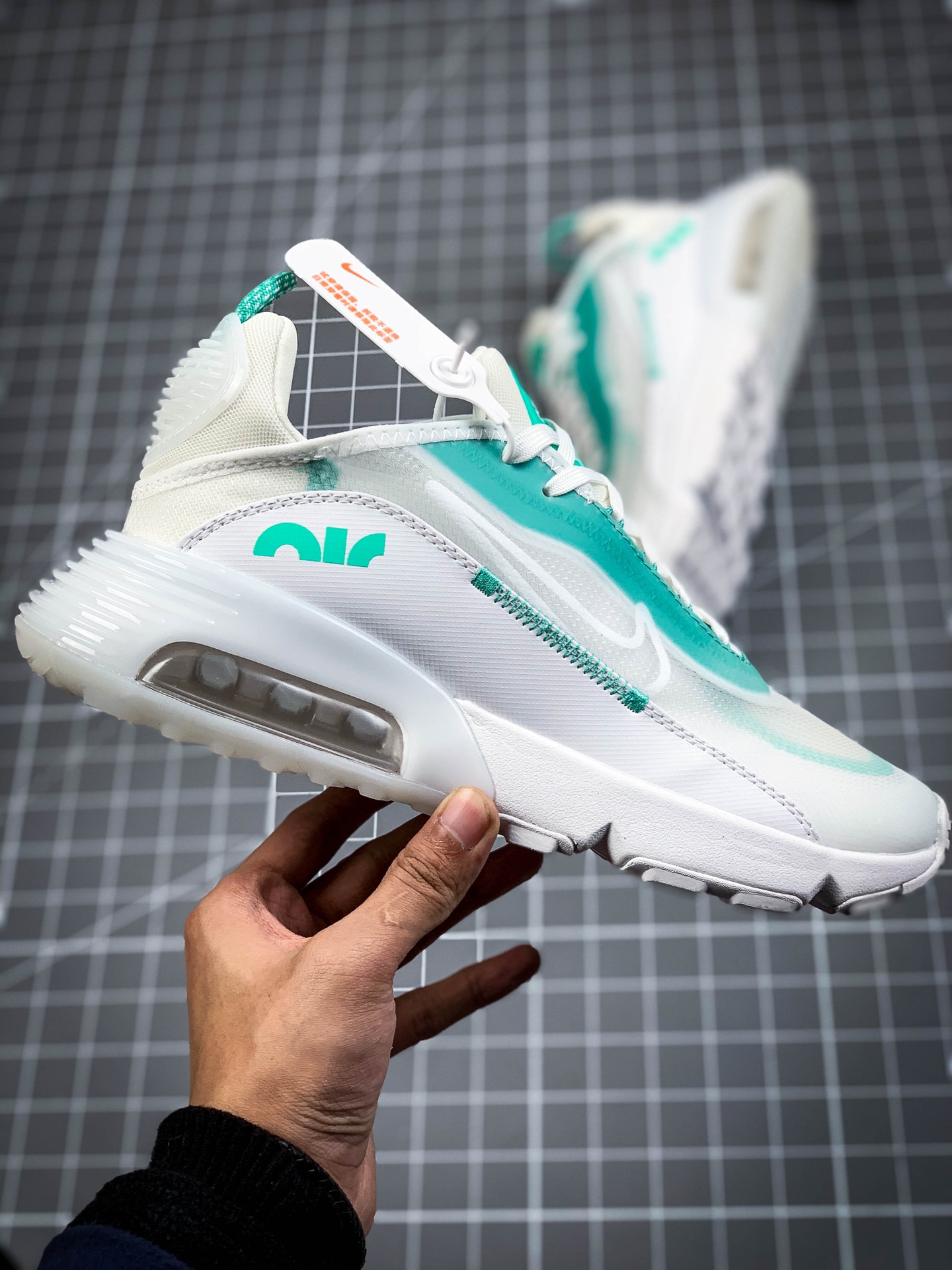 180 公司级 Nike Air Max 2090 耐克2020春季新款气垫跑鞋 BV9977-102