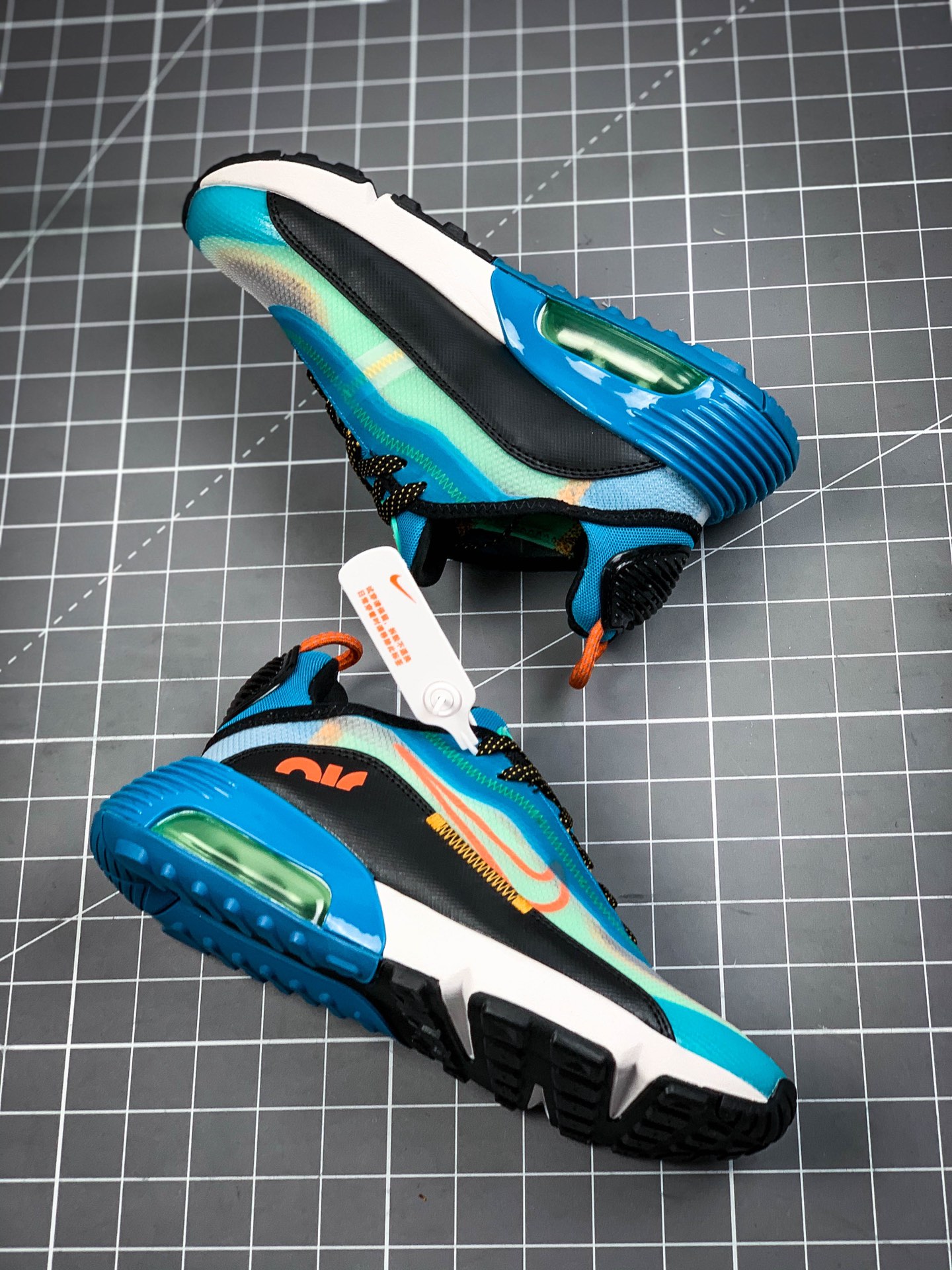 180 公司级 Nike Air Max 2090 耐克2020春季新款气垫跑鞋 BV9977-102