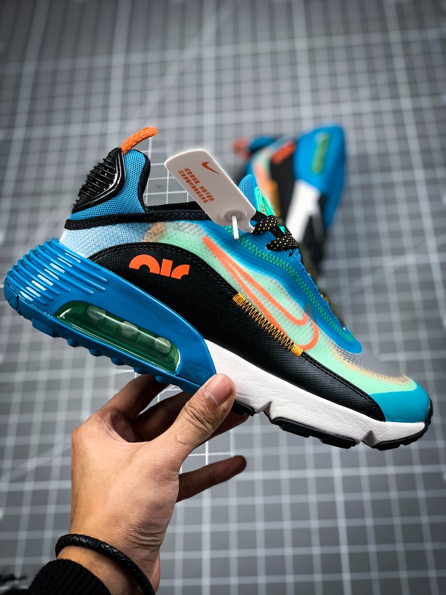 180 公司级 Nike Air Max 2090 耐克2020春季新款气垫跑鞋 BV9977-102