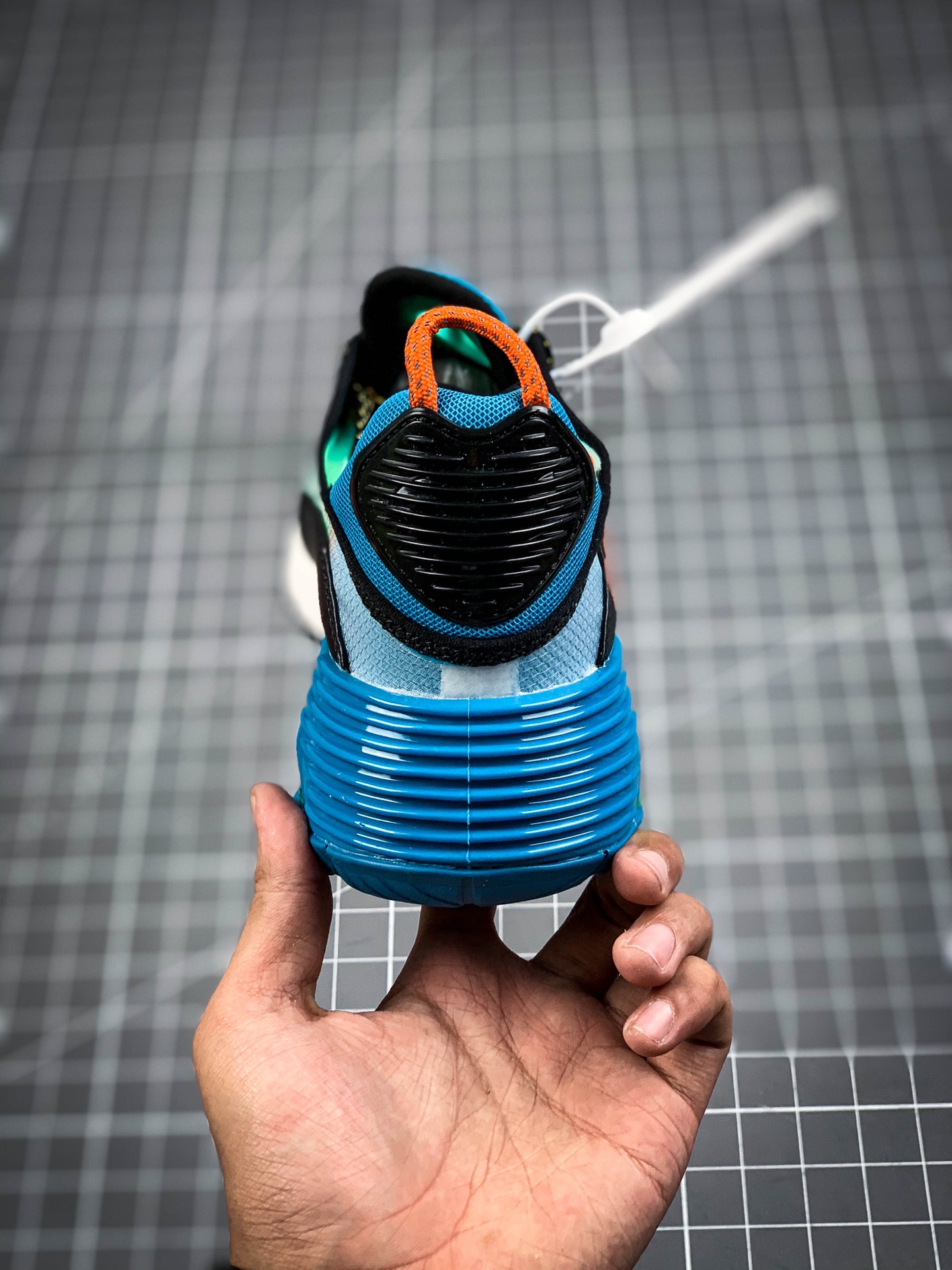 180 公司级 Nike Air Max 2090 耐克2020春季新款气垫跑鞋 BV9977-102