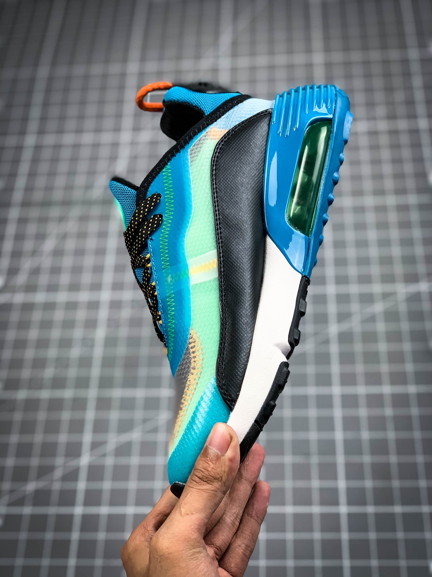 180 公司级 Nike Air Max 2090 耐克2020春季新款气垫跑鞋 BV9977-102